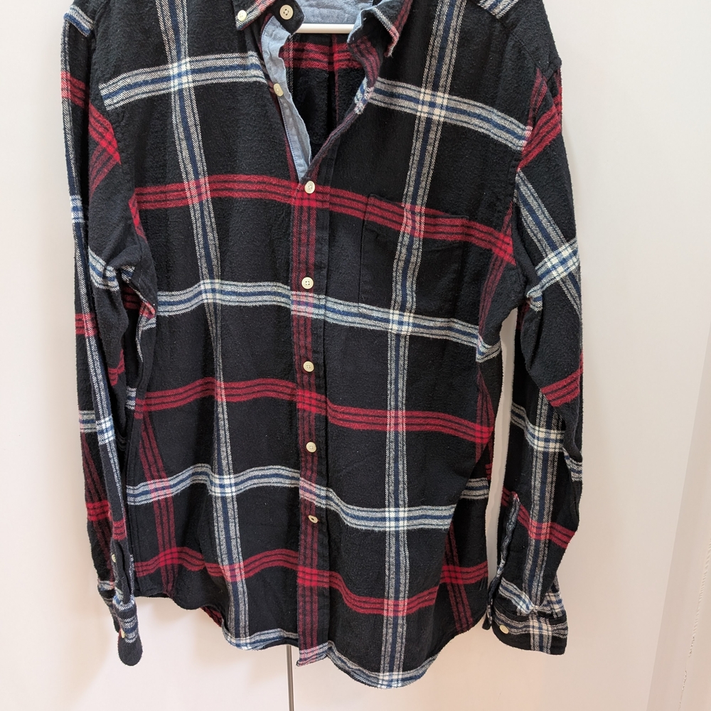 Nautica Black and Red Plaid Button Down Shirt